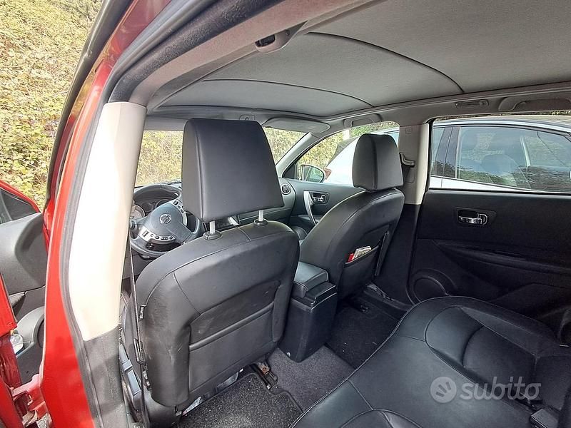 Usata Nissan Qashqai 150 CV (110 kW) 2009 Rosso SUV