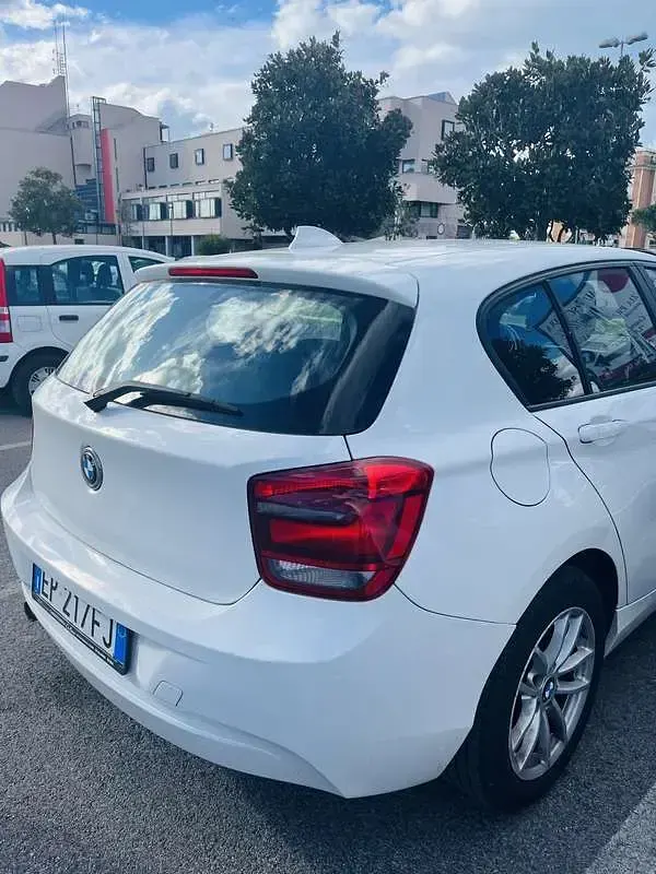 Usata BMW 116 116 CV (85 kW) 2012 Bianco Utilitaria