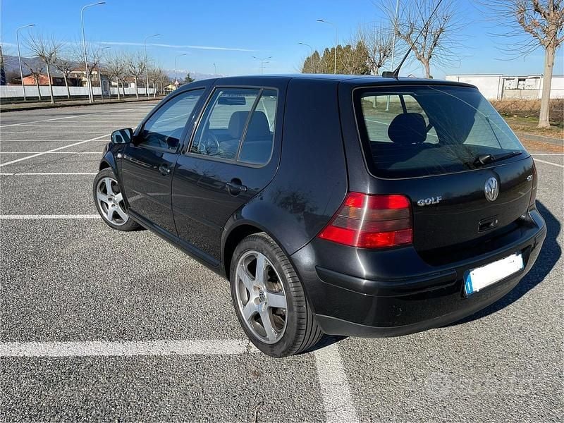 Usata VW Golf IV GTI 150 CV (110 kW) 2003 Nero Berlina