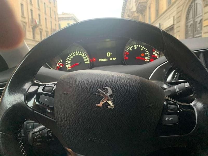 Usata Peugeot 308 Active 92 CV (67 kW) 2014 Bianco Berlina