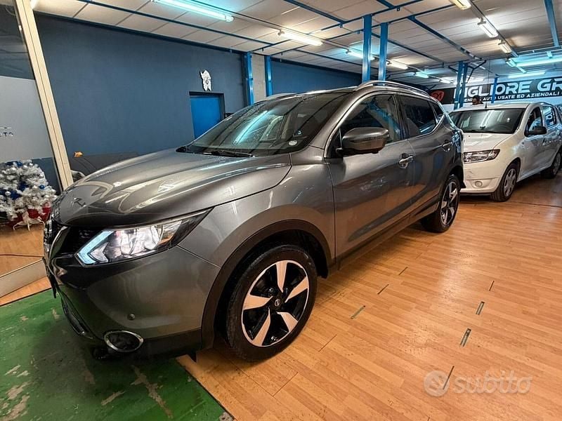 Usata Nissan Qashqai Tekna 110 CV (80 kW) 2016 Grigio SUV