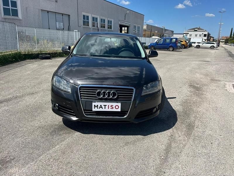 Usata Audi A3 Attraction 105 CV (77 kW) 2011 Nero Utilitaria