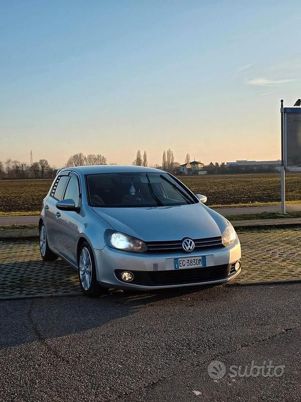 Usata VW Golf VI 140 CV (102 kW) 2011 Grigio Utilitaria