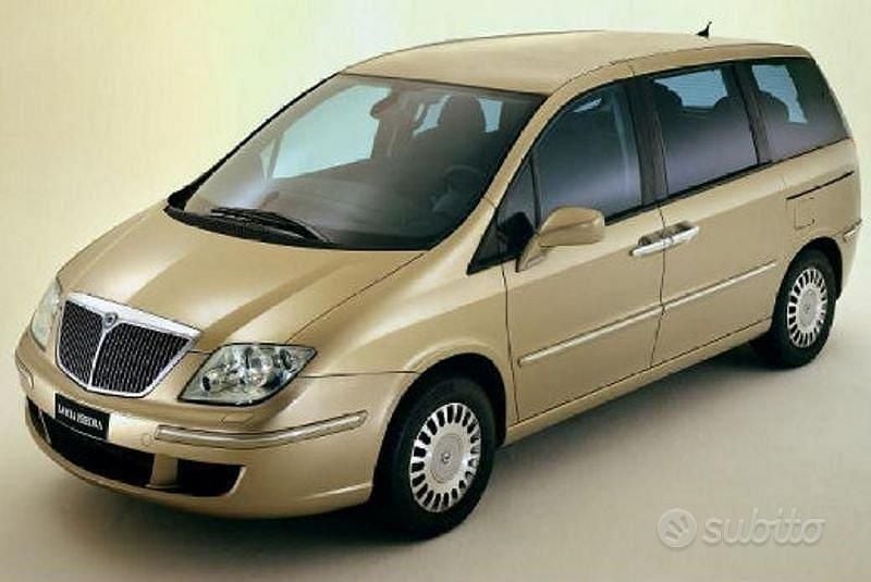Usata Lancia Phedra 136 CV (100 kW) 2007 Grigio Monovolume