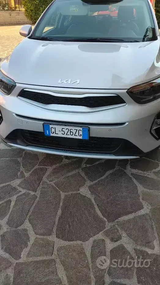 Usata Kia Stonic Style 84 CV (61 kW) 2022 Grigio SUV
