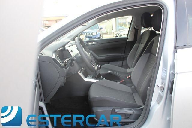 Nuova VW Polo R-line 95 CV (69 kW) 2025 Beige pastello Berlina