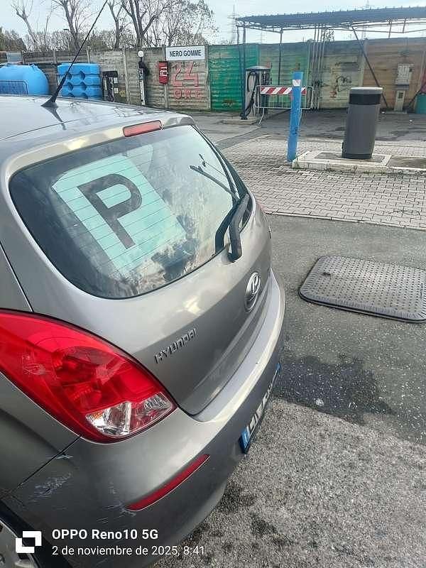 Usata Hyundai i20 Comfort 114 CV (83 kW) 2013 Berlina