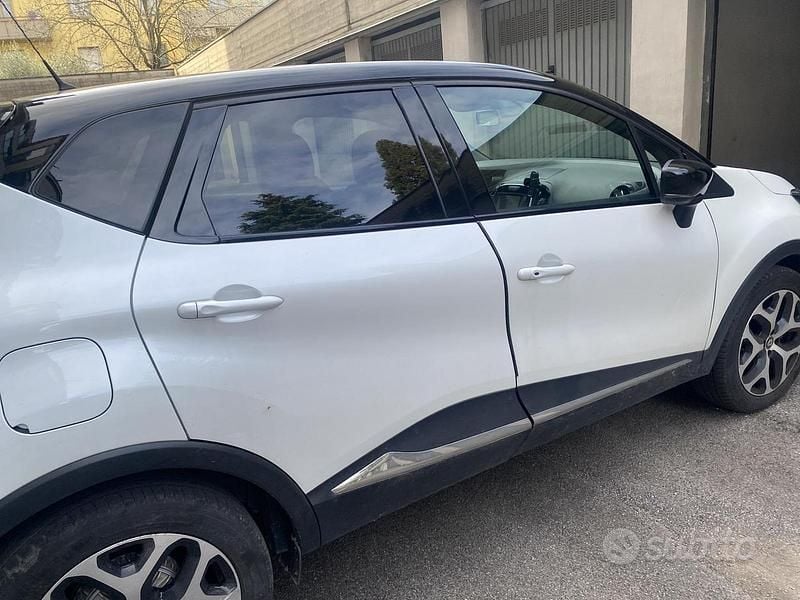 Usata Renault Captur 90 CV (66 kW) 2018 Bianco SUV