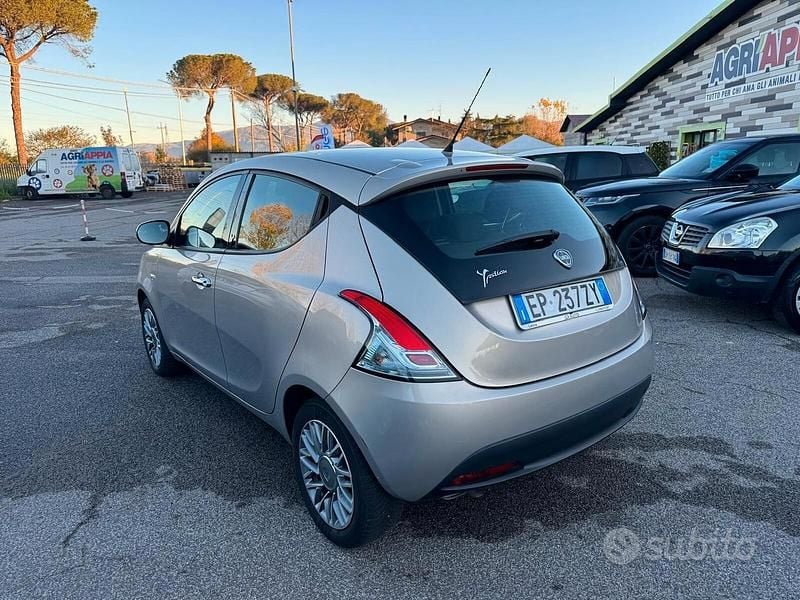 Usata Lancia Ypsilon S 69 CV (50 kW) 2013 Giallo Utilitaria