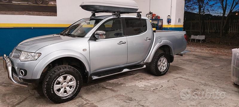Usata Mitsubishi L200 136 CV (100 kW) 2014 Grigio Pick-up