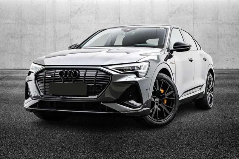 Usata Audi e-tron S-Line 158 kW (215 CV) 2023 Grigio SUV