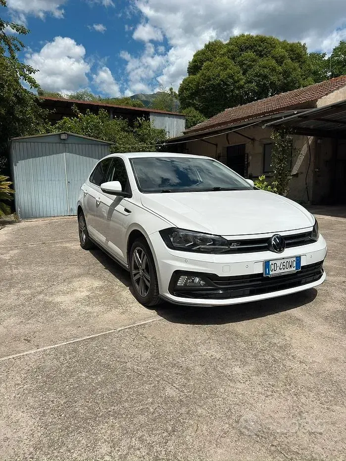 Usata VW Polo R-line 90 CV (66 kW) 2021 Bianco Utilitaria
