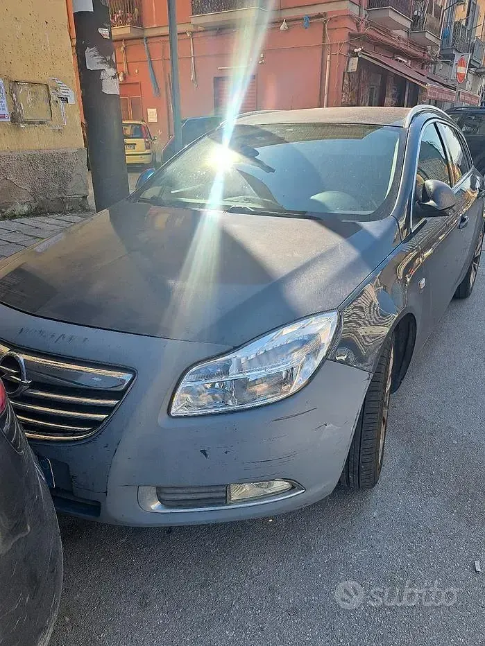 Usata Opel Insignia 2011 Blu Station wagon