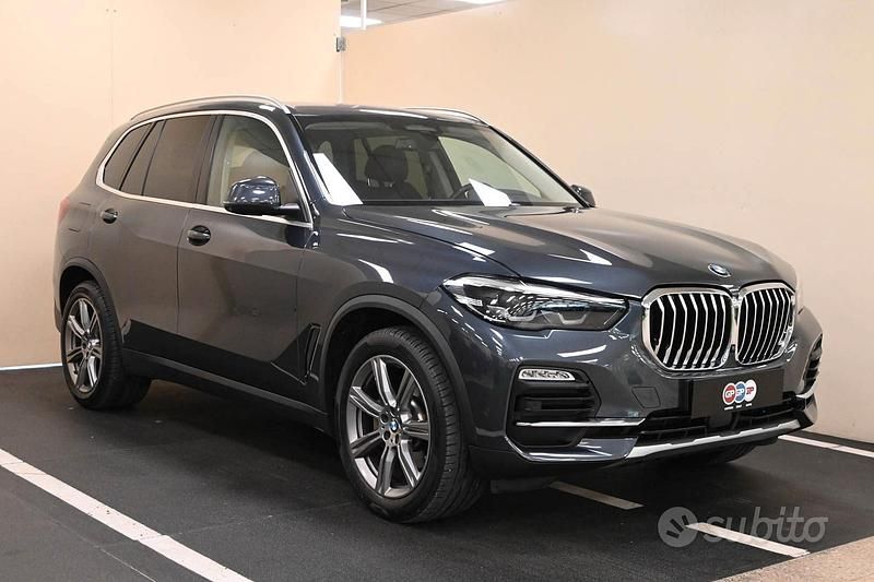 Usata BMW X5 xLine 231 CV (169 kW) 2020 Grigio SUV