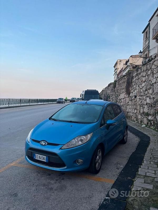 Usata Ford Fiesta 75 CV (55 kW) 2010 Utilitaria
