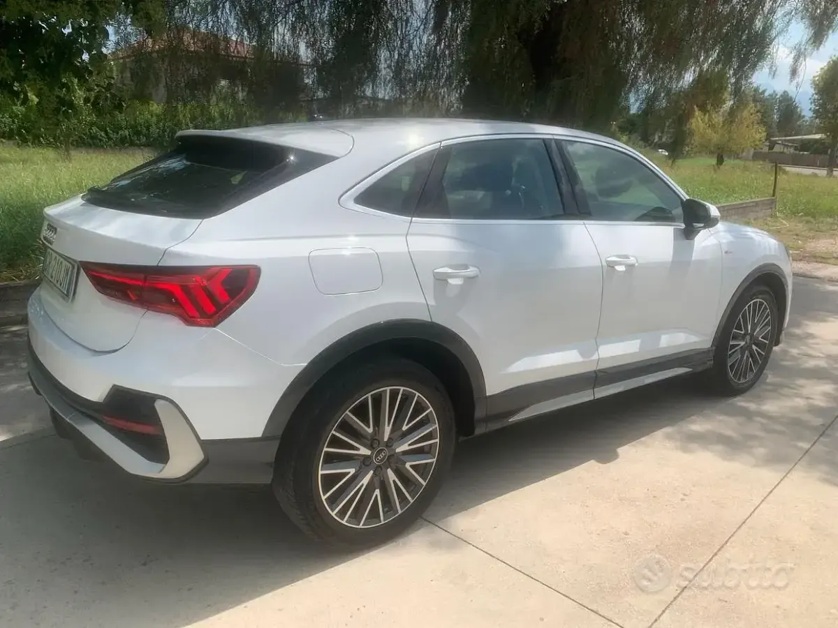 Usata Audi Q3 Sportback S-Line 150 CV (110 kW) 2023 Bianco SUV