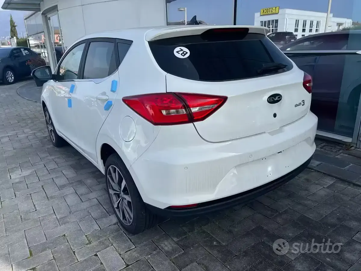 Nuova EVO Evo 3 113 CV (83 kW) 2026 Bianco SUV