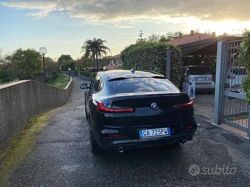 Usata BMW X4 Comfort Edition 190 CV (139 kW) 2020 Blu/azzurro SUV