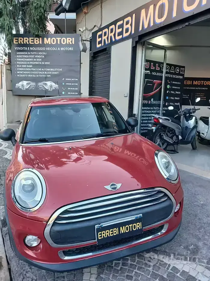 Usata Mini Cooper D 95 CV (69 kW) 2017 Rosso Utilitaria