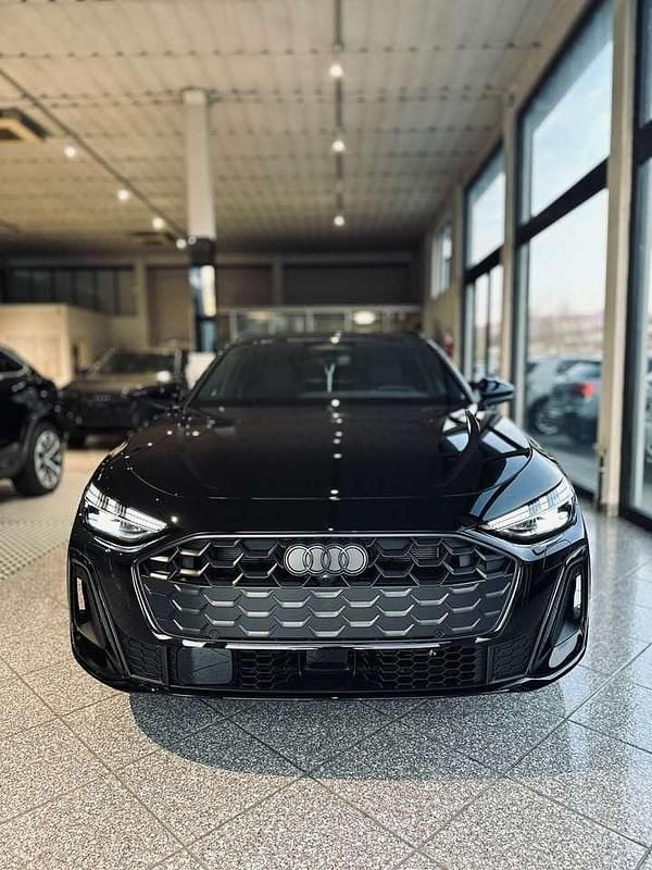 Nuova Audi A5 S-Line 204 CV (150 kW) 2026 Nero mythos met Station wagon