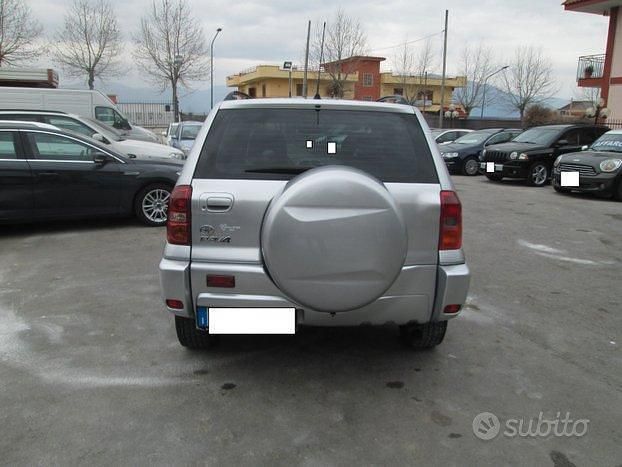 Usata Toyota RAV4 116 CV (85 kW) 2002 Marrone SUV