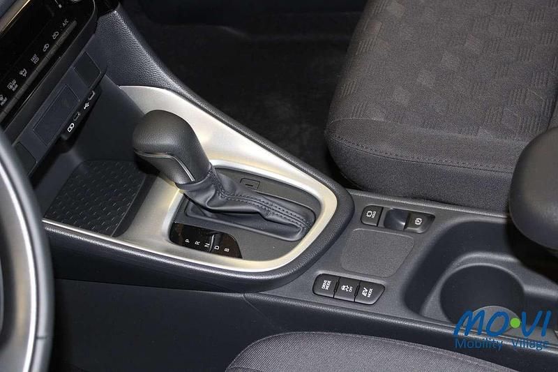 Nuova Mazda 2 Center-Line 116 CV (85 kW) 2026 Grigio Utilitaria