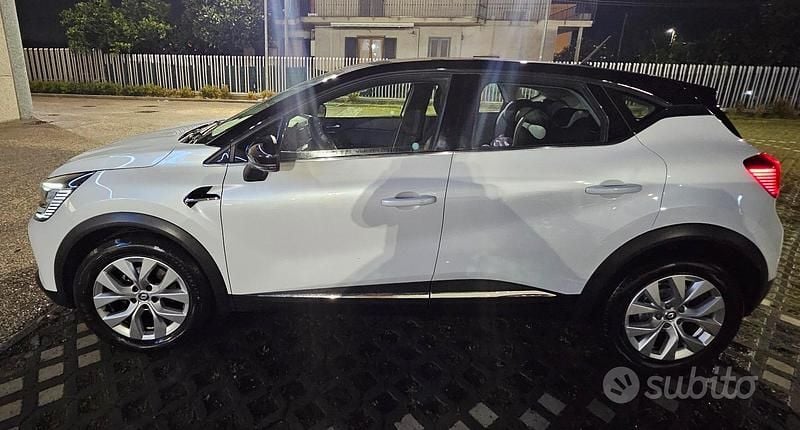 Usata Renault Captur Intens 90 CV (66 kW) 2021 Bianco SUV