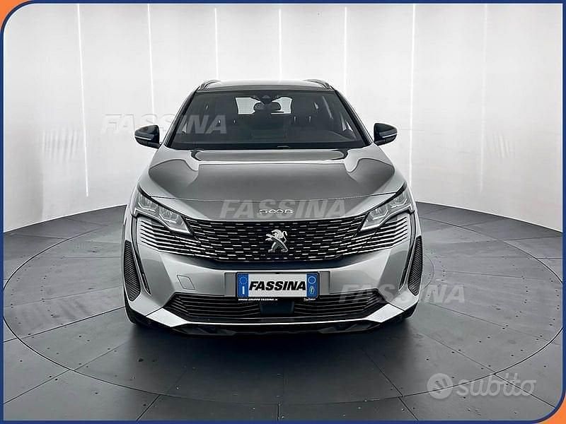 Usata Peugeot 5008 Allure 131 CV (96 kW) 2024 Grigio SUV