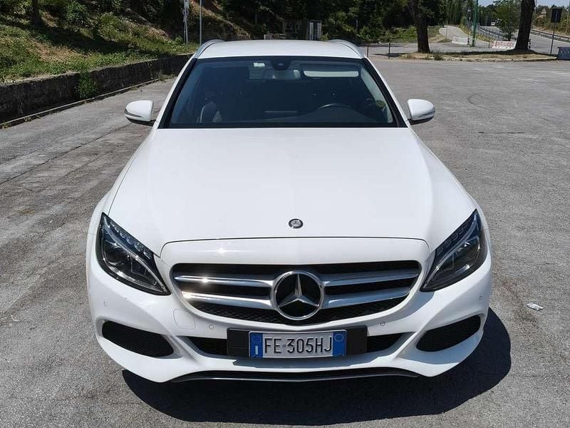 Usata 2015 Mercedes C200 Elegance Station wagon | 10.000 € (Buon prezzo) - Immagine 1/4