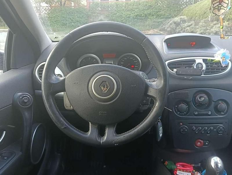 Usata Renault Clio GrandTour Dynamique 86 CV (63 kW) 2009 Nero Station wagon