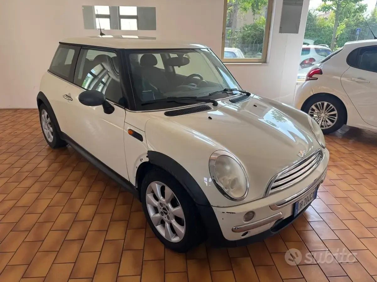 Usata Mini One D 88 CV (64 kW) 2006 Bianco Utilitaria