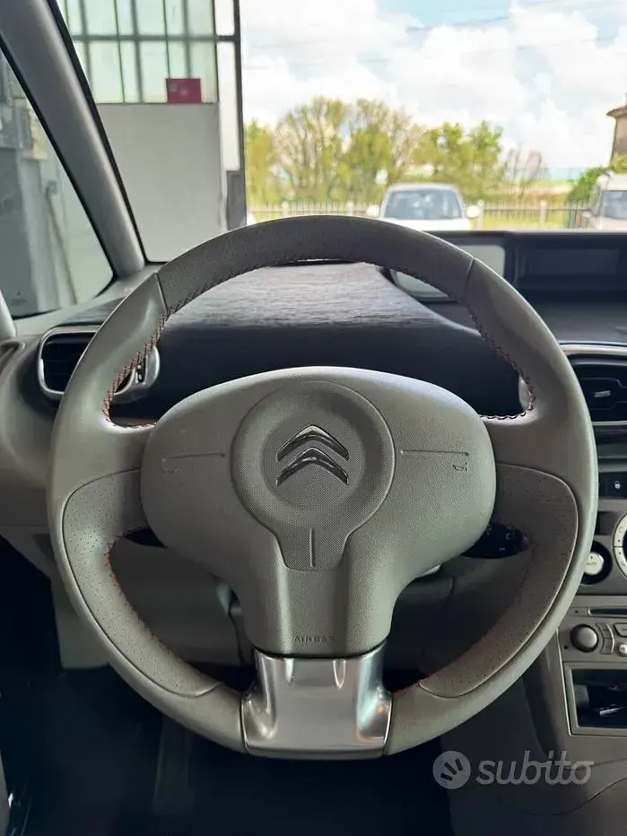 Usata Citroën C3 Picasso Exclusive 92 CV (67 kW) 2014 Nero Monovolume