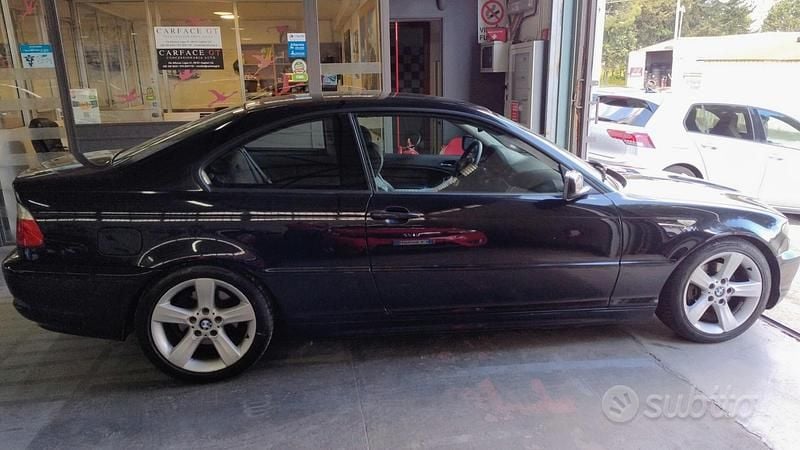 Usata BMW 320 150 CV (110 kW) 2005 Blu Coupé