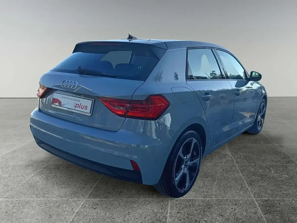 Usata Audi A1 Admired 110 CV (80 kW) 2023 Grigio SUV