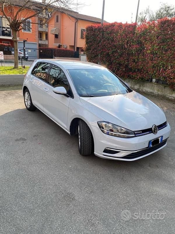 Usata VW Golf VII 110 CV (80 kW) 2018 Berlina