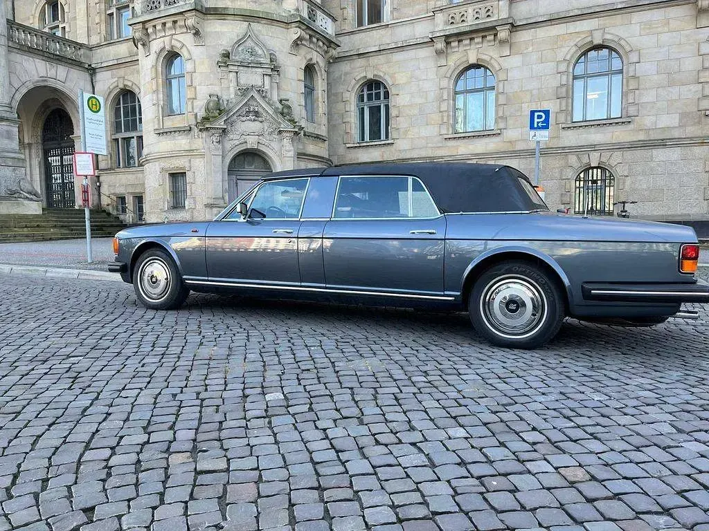 Usata Rolls Royce Silver Spur 220 CV (161 kW) 1987 Grigio Berlina