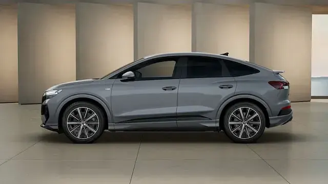 Nuova Audi Q4 e-tron S-Line 125 kW (170 CV) 2025 Grigio selce SUV