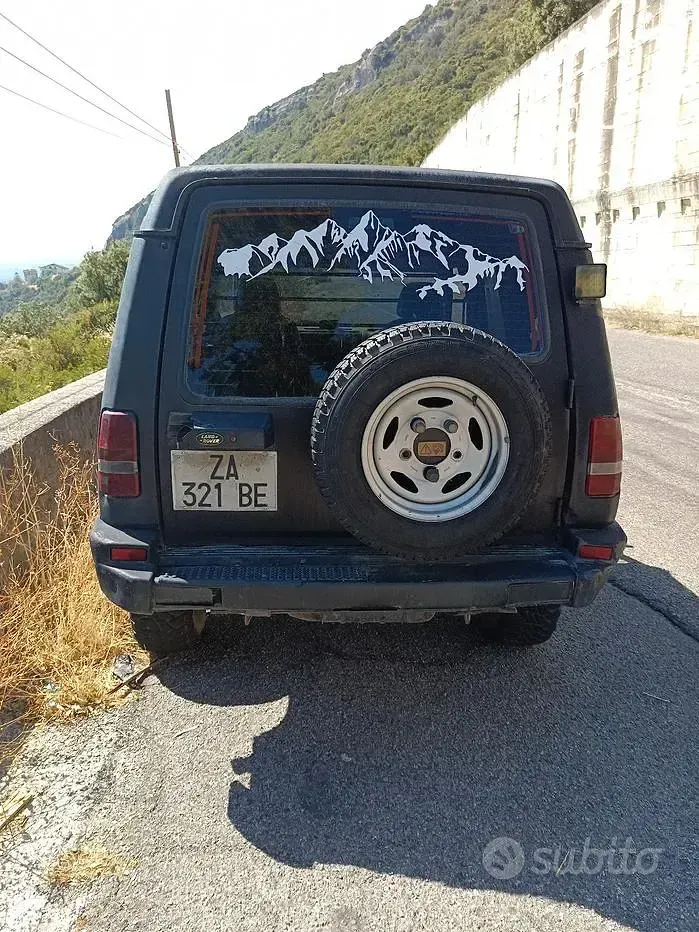 Usata Land Rover Discovery 113 CV (83 kW) 1995 Nero SUV