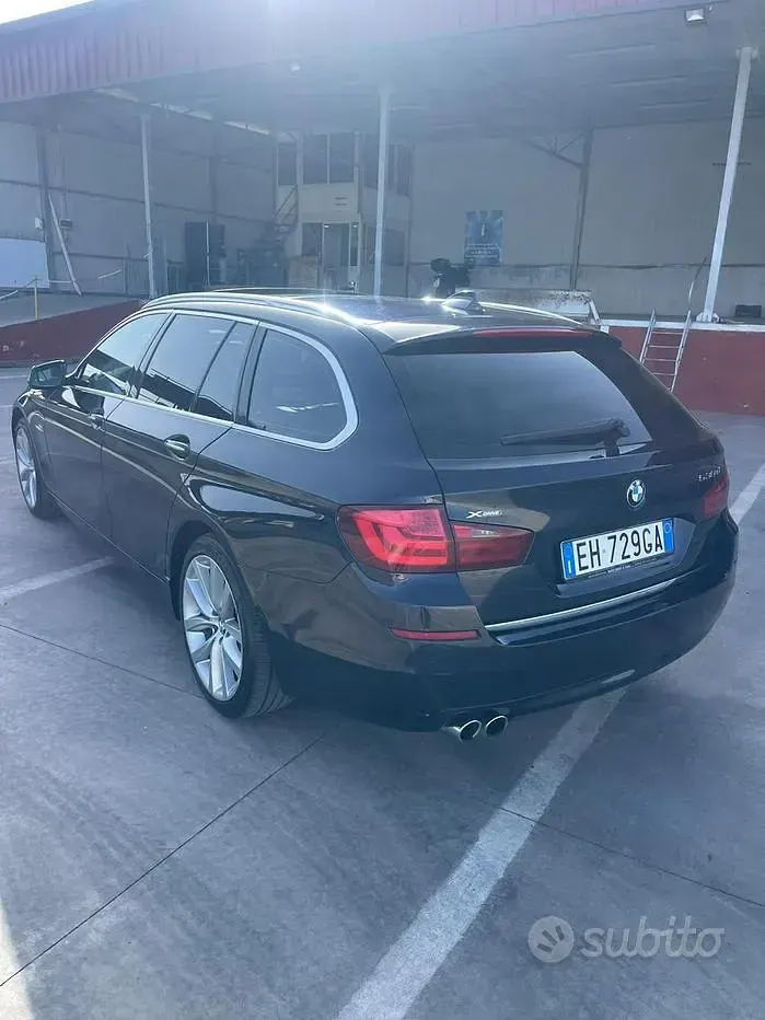 Usata BMW 530 258 CV (189 kW) 2011 Blu Station wagon