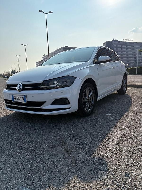 Usata VW Polo 90 CV (66 kW) 2018 Bianco Utilitaria