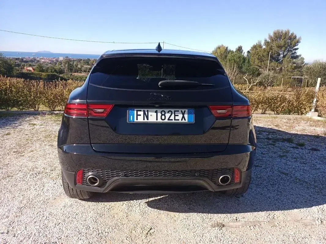 Usata Jaguar E-Pace R-Dynamic 179 CV (131 kW) 2018 Nero SUV
