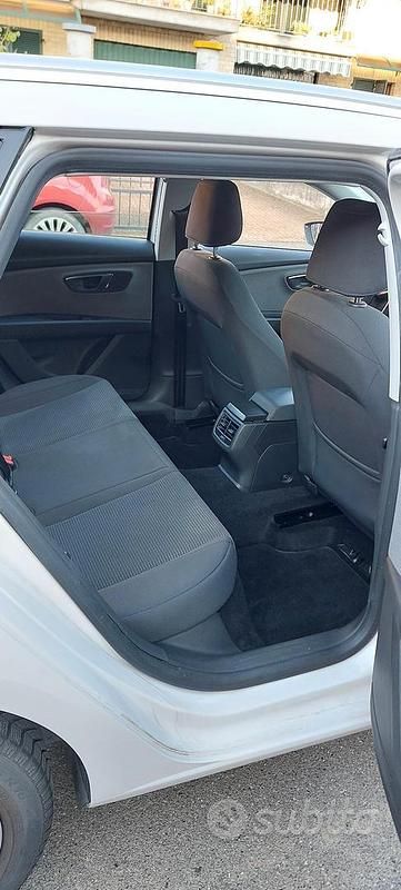 Usata Seat Leon 115 CV (84 kW) 2020 Bianco Berlina