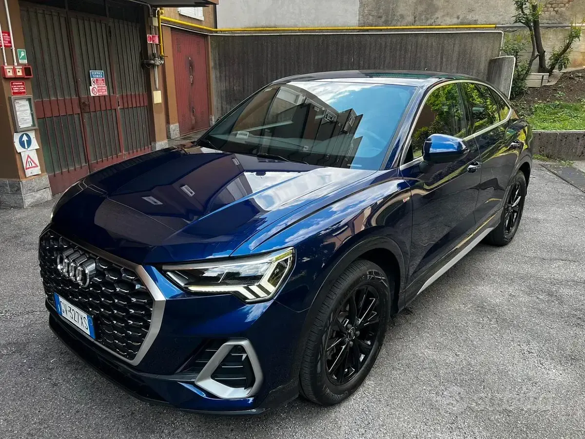 Usata Audi Q3 Sportback S-Line 150 CV (110 kW) 2024 Blu SUV