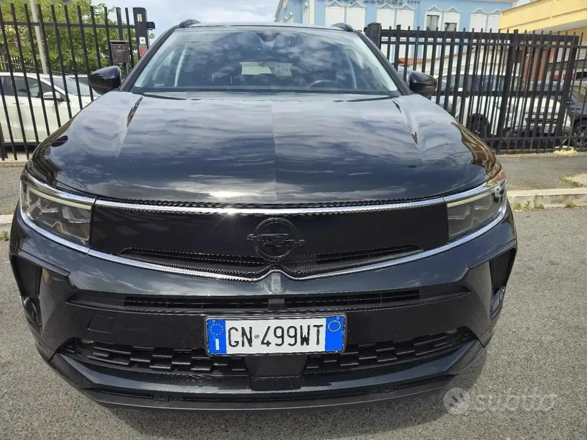 Usata Opel Grandland X Edition 200 CV (147 kW) 2023 Nero SUV