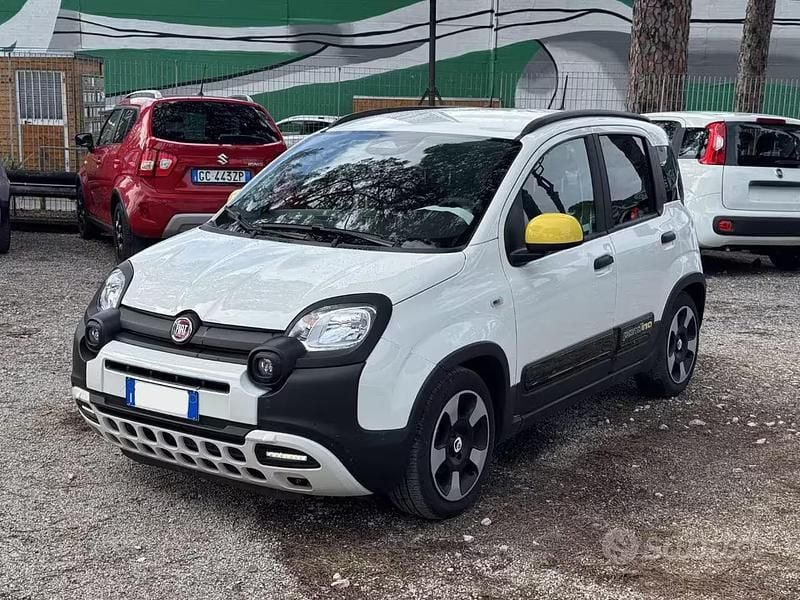 Usata Fiat Panda Cross Cross 70 CV (51 kW) 2025 Bianco Utilitaria