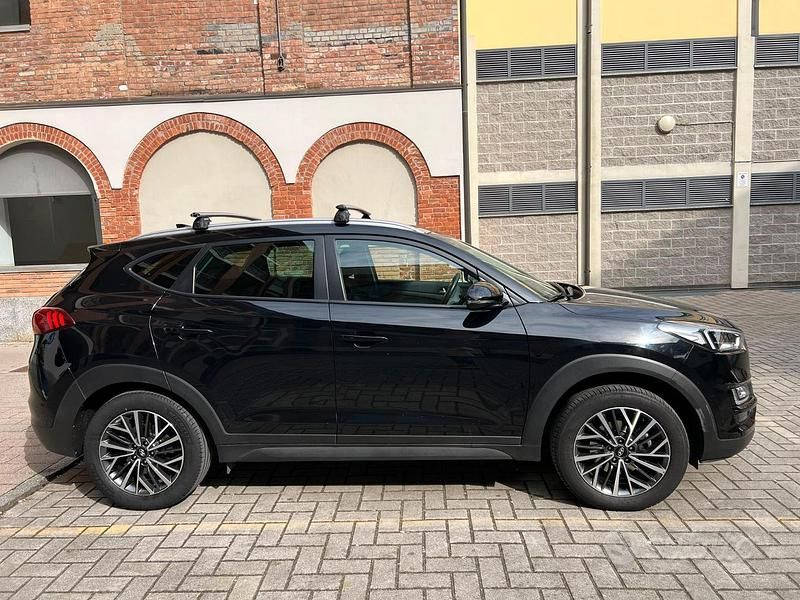 Usata Hyundai Tucson 132 CV (97 kW) 2020 Nero SUV