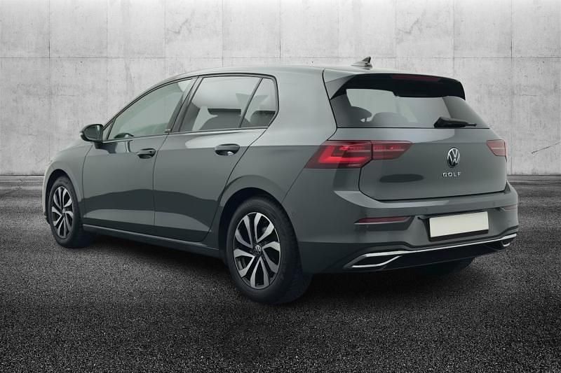 Usata VW Golf VIII Style 150 CV (110 kW) 2022 Grigio metallizzato Berlina