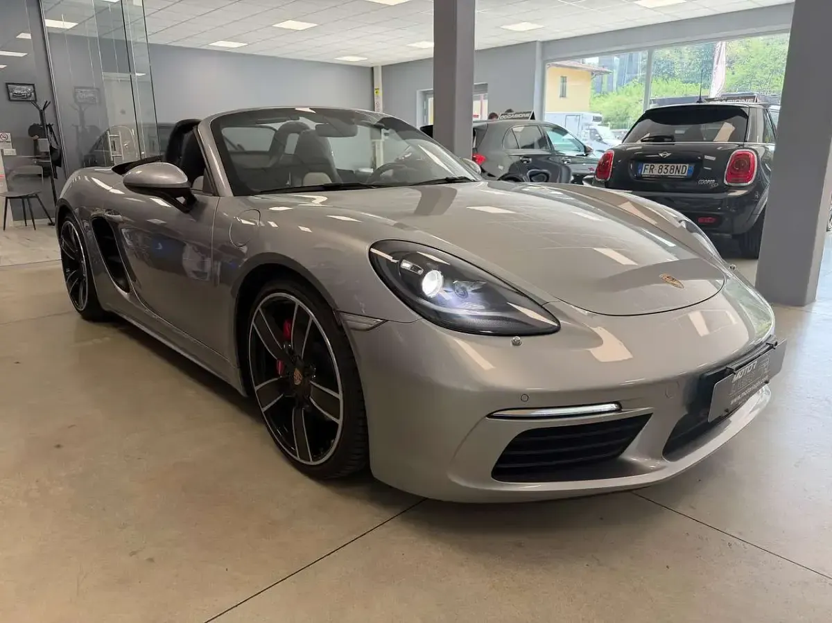 Usata Porsche 718 349 CV (256 kW) 2018 Argento Cabrio