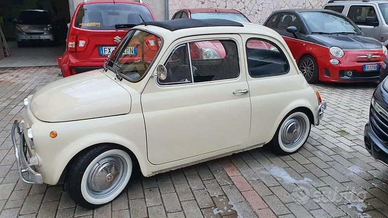Usata Fiat 500 18 CV (13 kW) 1970 Beige Utilitaria