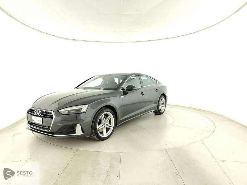 Grigio Nuova 2025 Audi A5 Ambiente Coupé | 49.900 € (Ottimo prezzo) - Immagine 1/4